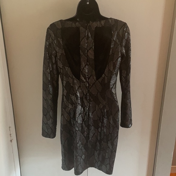 LE CHÂTEAU WOMAN MIDI LONG SLEEVE SEQUIN BLACK DRESS - Picture 5 of 15